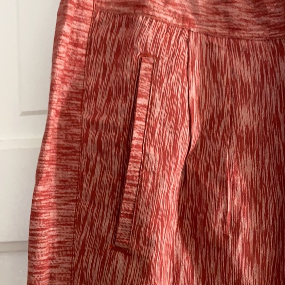 Anthropologie Striped Linen Red Motif Pants Large - Picture 9 of 14
